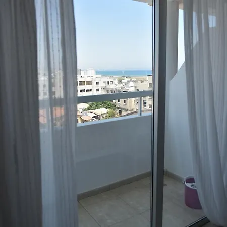 Wonderful Sea View Marina 拉纳卡